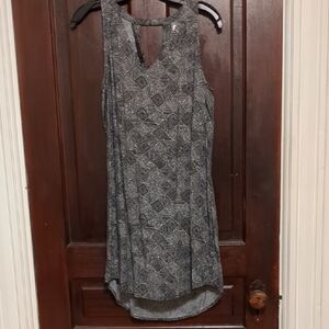 Old Navy Black and White Patterned Dress/Tunic